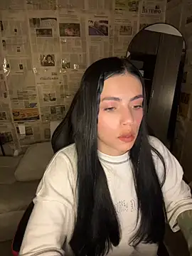 i am nina  online show from 05.04.26