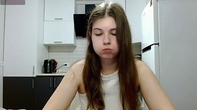 Snapshot of SayMeow_ chatting on 06.17.26 SayMeow online show from 06.17.26