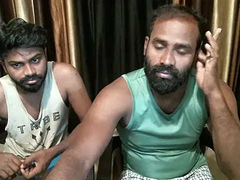 Snapshot of indian2 chatting on 04.28.26 indian2 online show from 04.28.26
