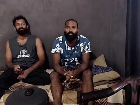 Snapshot of indian2 chatting on 06.25.26 indian2 online show from 06.25.26