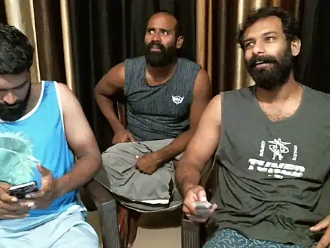 Snapshot of indian2 chatting on 07.12.26 indian2 online show from 07.12.26