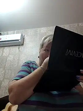 EffectFiona online show from 02.02.25