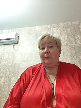 EffectFiona online show from 03.04.25