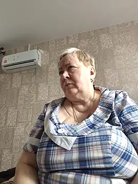 EffectFiona online show from 03.10.25