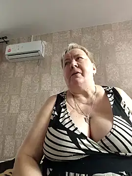 EffectFiona online show from 03.12.25