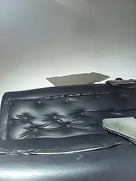 Snapshot of Gegeix chatting on 10.12.25 Gegeix online show from 10.12.25