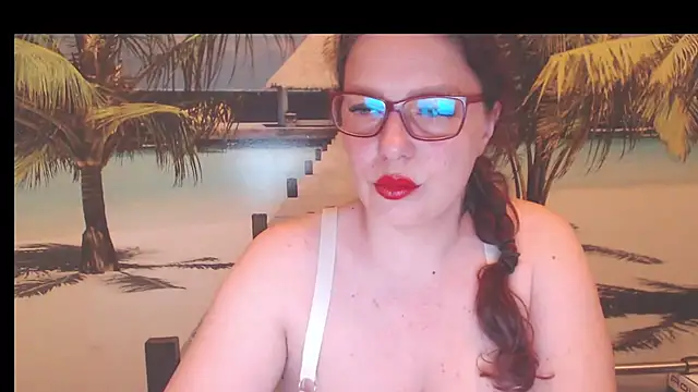 Queen  Natasha online show from 06.17.26
