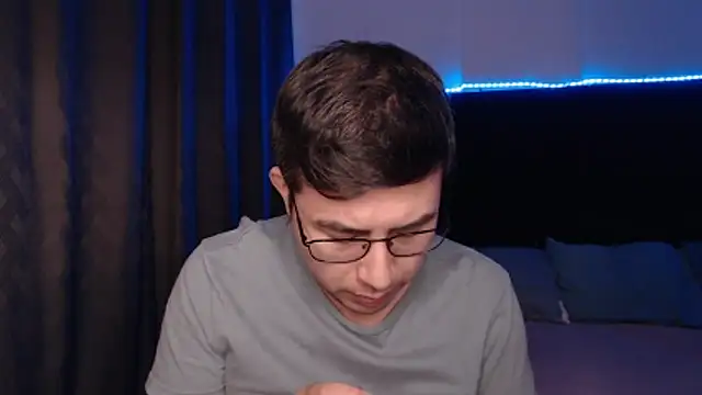 andrewmhilton  online show from 04.07.26