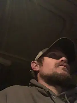 Snapshot of Midwestalpha chatting on 02.05.26 Midwestalpha online show from 02.05.26