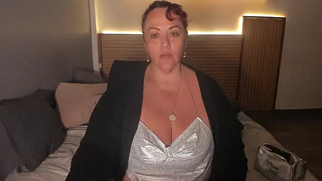 megan dreamsss online show from 02.06.26