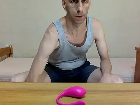 HandsomeAlfie online show from 09.13.25