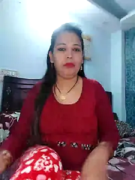 Snapshot of Poojabhabi101 chatting on 01.04.25 Poojabhabi101 online show from 01.04.25