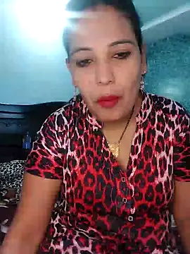 Snapshot of Poojabhabi101 chatting on 01.11.25 Poojabhabi101 online show from 01.11.25