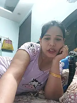 Snapshot of Poojabhabi101 chatting on 06.04.26 Poojabhabi101 online show from 06.04.26
