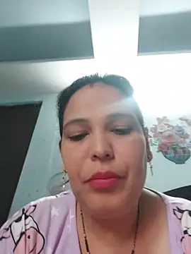 Snapshot of Poojabhabi101 chatting on 06.13.26 Poojabhabi101 online show from 06.13.26
