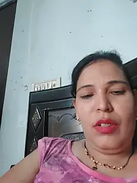Snapshot of Poojabhabi101 chatting on 07.07.26 Poojabhabi101 online show from 07.07.26