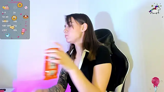  alicerosse2 online show from 01.30.25