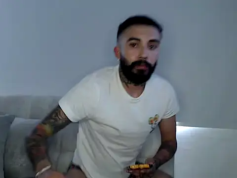 Snapshot of transgenderboy chatting on 01.15.26 transgenderboy online show from 01.15.26