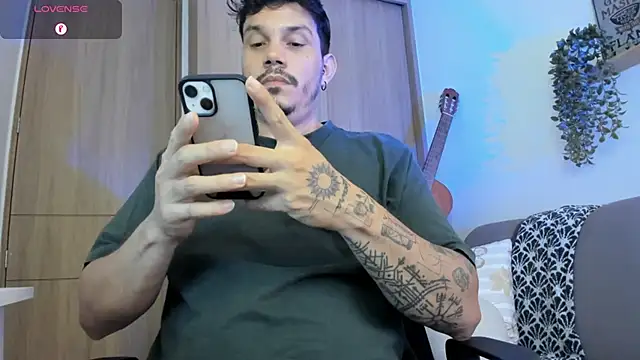 Snapshot of alejandro_stark chatting on 07.01.26 alejandro stark online show from 07.01.26