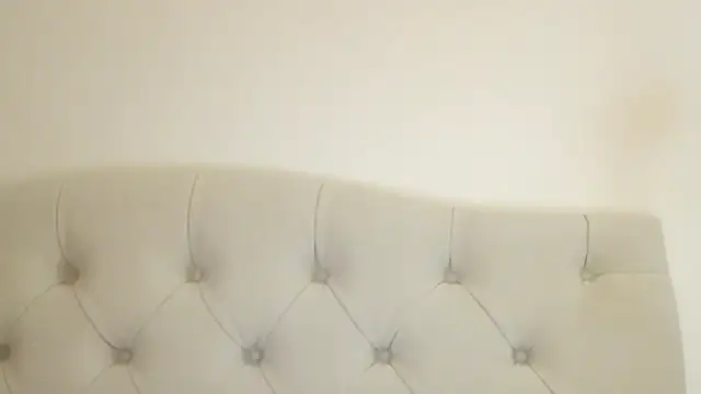 Snapshot of Mika_Gold chatting on 09.19.25 Mika Gold online show from 09.19.25