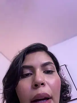 GigiiStone online show from 02.20.25