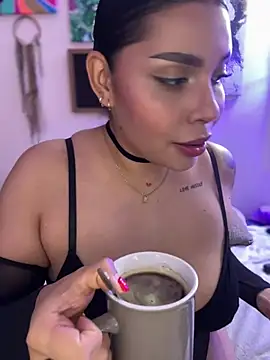 GigiiStone online show from 03.14.25