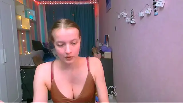 Snapshot of __Aphrodita__wow__ chatting on 02.22.25 Aphrodita wow online show from 02.22.25