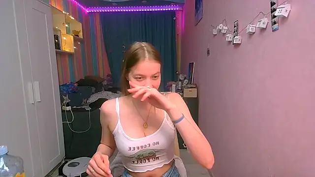 Snapshot of __Aphrodita__wow__ chatting on 03.06.25 Aphrodita wow online show from 03.06.25