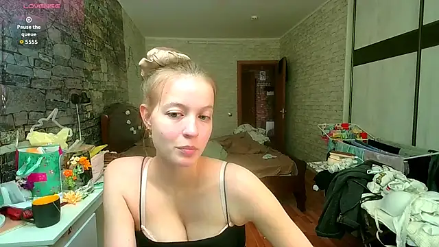   Aphrodita  wow   online show from 02.06.26