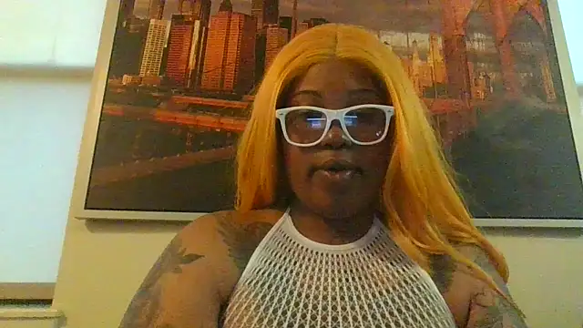 Snapshot of ShaBrimDaPornstar chatting on 11.03.25 ShaBrimDaPornstar online show from 11.03.25