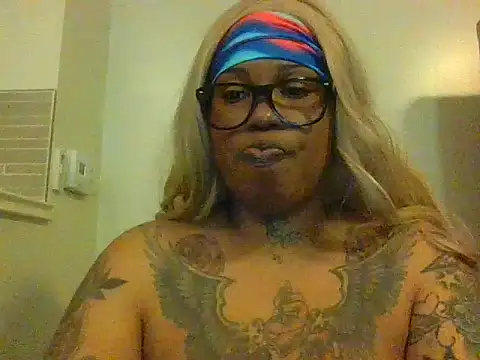 Snapshot of ShaBrimDaPornstar chatting on 11.11.25 ShaBrimDaPornstar online show from 11.11.25