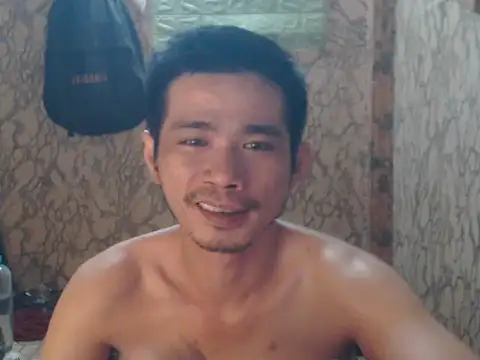 Snapshot of x0x-Philip-x0x chatting on 10.18.25 x0x-Philip-x0x online show from 10.18.25