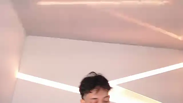 hot little bunny online show from 01.12.25