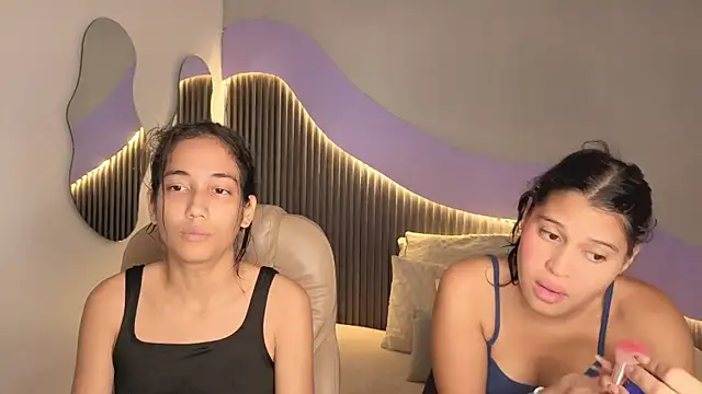 hot little bunny online show from 04.14.26