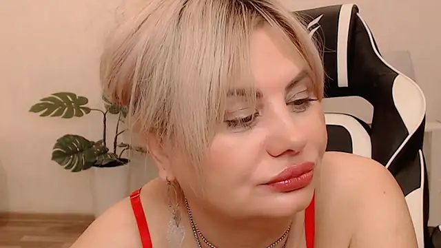 Lola Richie online show from 03.10.26