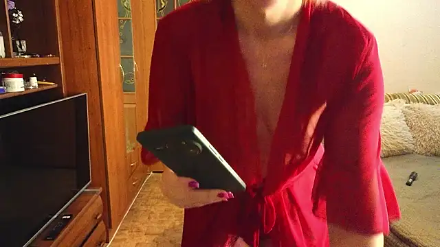 YourQueenX online show from 03.27.26