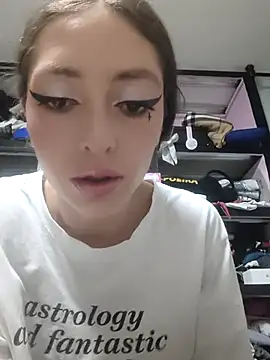 VickyJackson  online show from 03.27.26