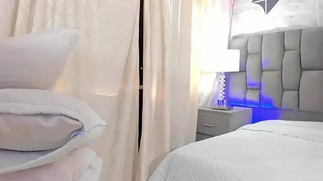 CinthiaCollins online show from 01.23.25