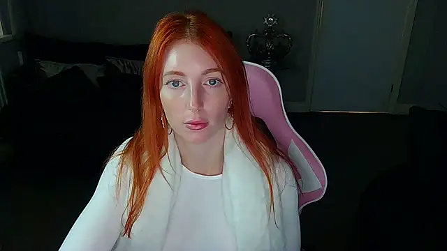 Red firesquirt online show from 01.03.25