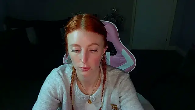 Red firesquirt online show from 01.29.25