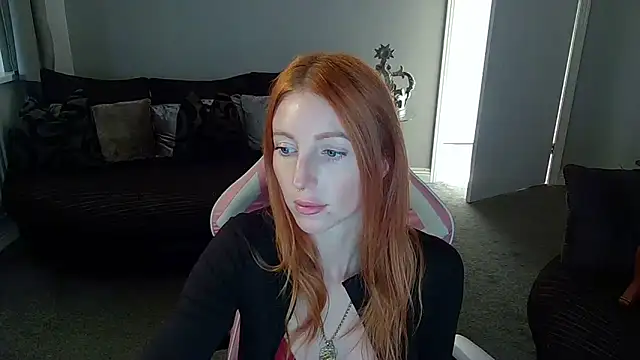 Red firesquirt online show from 09.25.25