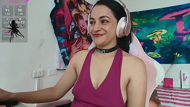 LovelyAzucena online show from 04.18.26