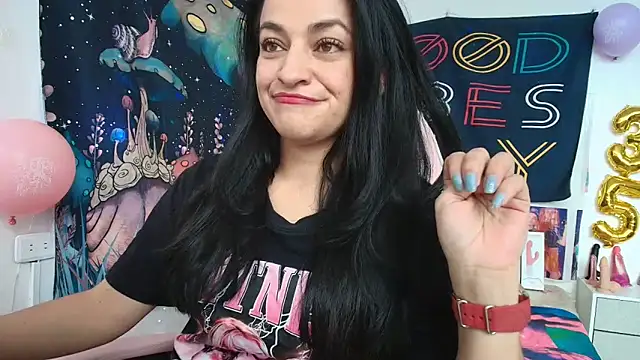 LovelyAzucena online show from 05.15.26