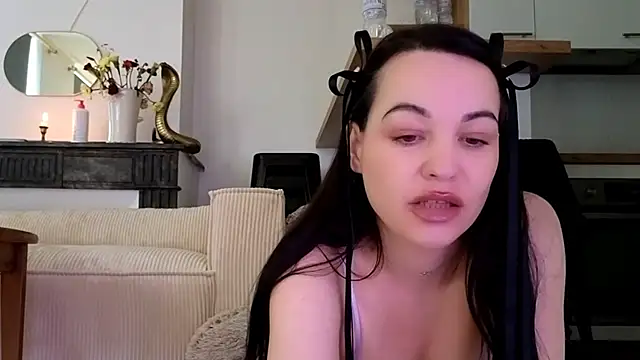 Snapshot of Lilie_romeo chatting on 12.14.24 Lilie romeo online show from 12.14.24