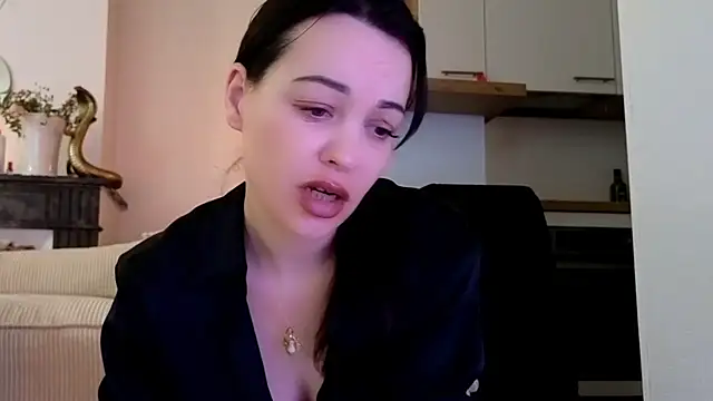 Snapshot of Lilie_romeo chatting on 02.22.25 Lilie romeo online show from 02.22.25