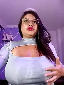 MiiaaJoness online show from 01.10.25