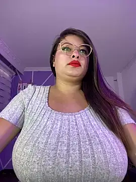 MiiaaJoness online show from 01.30.25