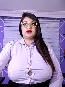 MiiaaJoness online show from 03.04.25