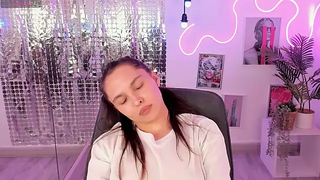 ChloeSunny online show from 07.03.26