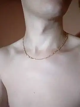 Snapshot of MiroKari2 chatting on 09.21.25 MiroKari2 online show from 09.21.25